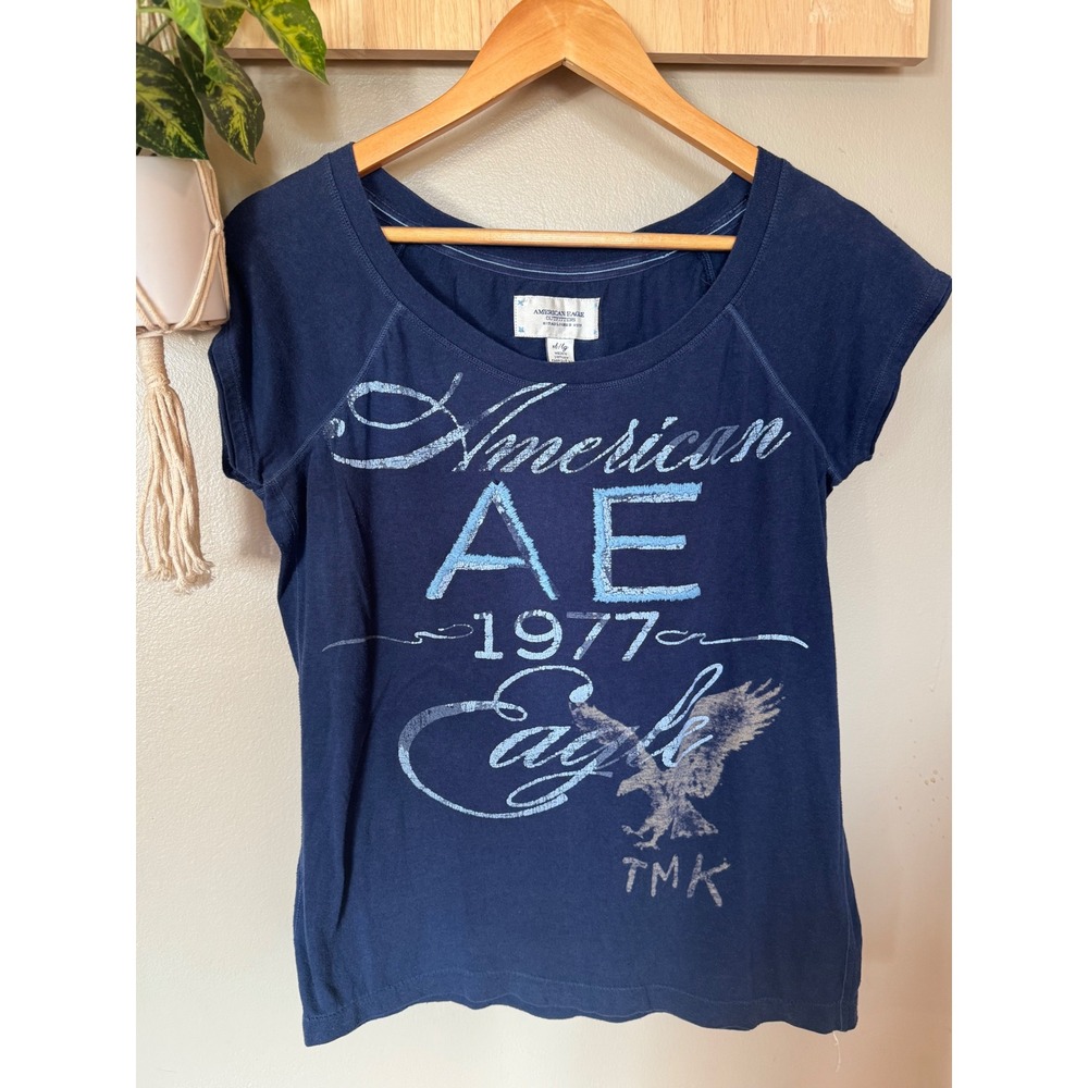 Vintage/Y2K-era American Eagle Outfitters Navy Blue Graphic Logo Scoop Neck XL
